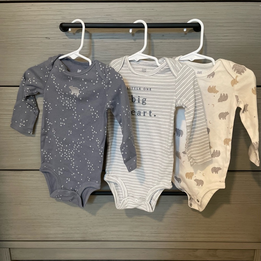 Set of 3 onesies